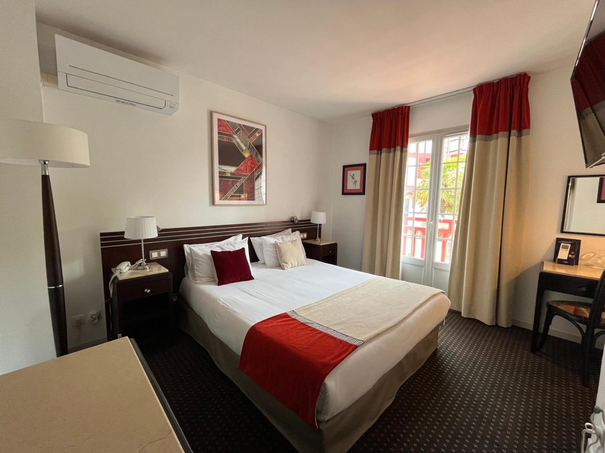 Hotel Ursula Cambo-les-Bains Εξωτερικό φωτογραφία
